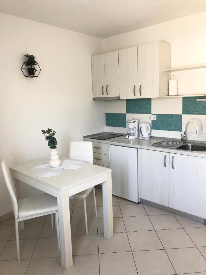 Apartments Antonia Χβαρ Εξωτερικό φωτογραφία