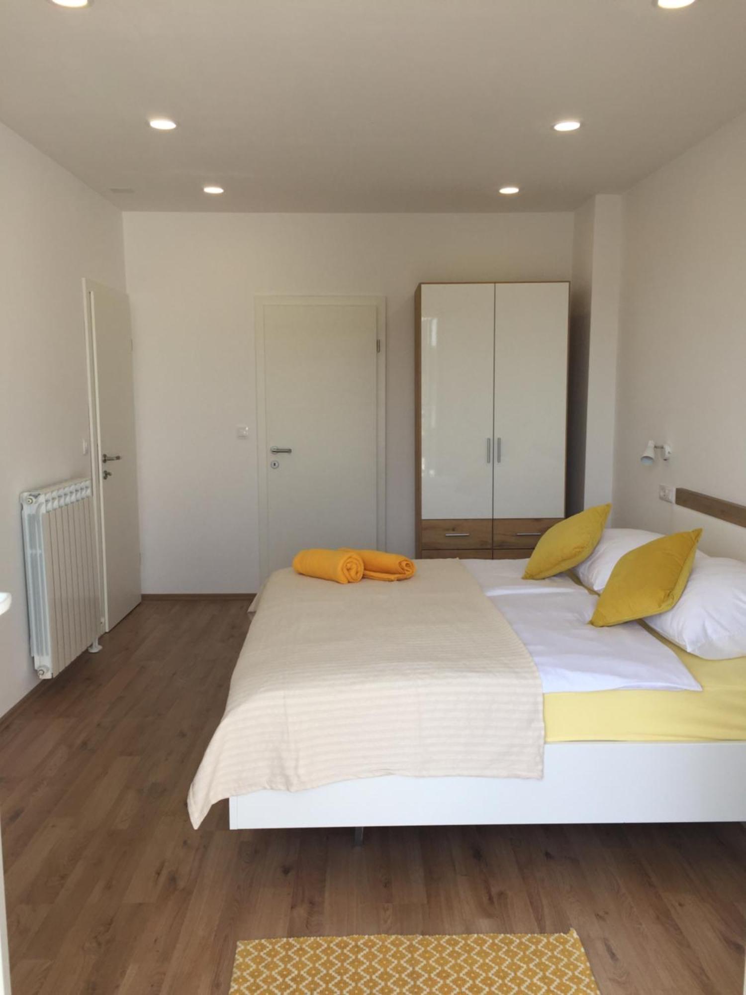 Apartments Antonia Χβαρ Εξωτερικό φωτογραφία